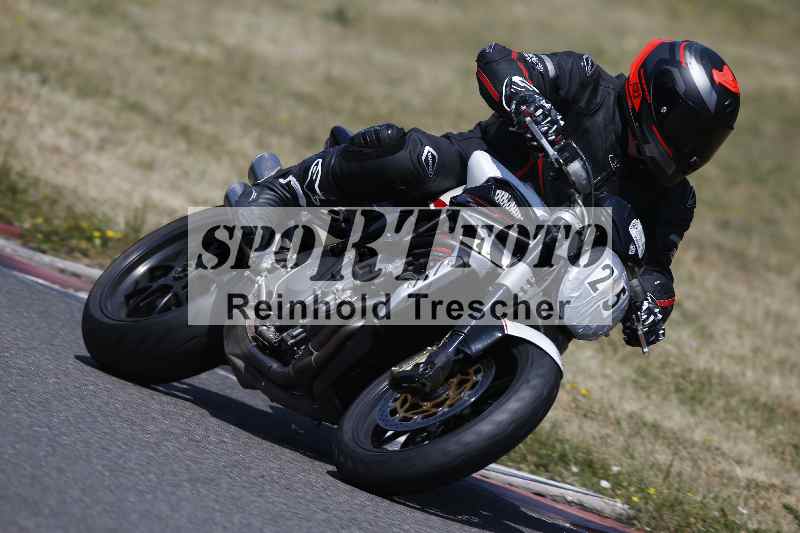 Archiv-2023/28 05.06.2023 Moto Club Anneau du Rhin/blanc-novice/25